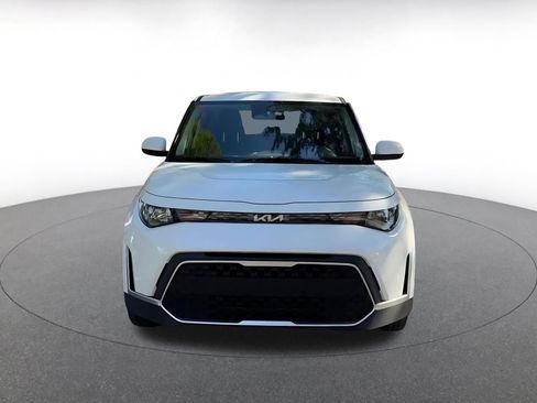 Used 2025 Kia Soul LX w/ LX Technology Package image 4