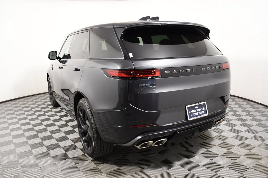 New 2026 Land Rover Range Rover Sport Dynamic SE AWD/4WD image 4