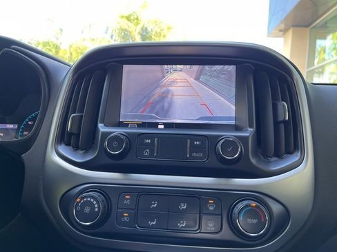 Used 2019 Chevrolet Colorado LT w/ LT Convenience Package image 9