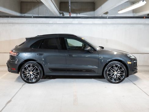 Certified 2026 Porsche Macan AWD/4WD image 8