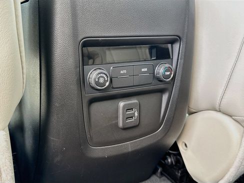 Used 2023 Buick Enclave Essence w/ Sport Touring Edition AWD/4WD image 30