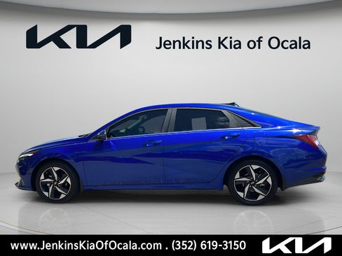 Used 2023 Hyundai Elantra Limited FWD image 6