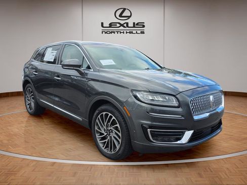 Used 2020 Lincoln Nautilus Reserve w/ Equipment Group 201A image 3