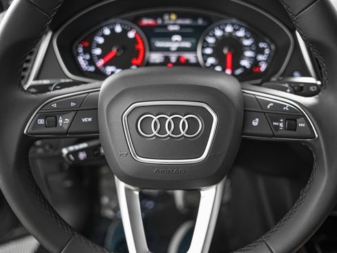 Certified 2023 Audi Q5 2.0T Premium w/ Convenience Package AWD/4WD image 16