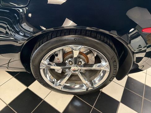 Used 2010 Chevrolet Corvette Grand Sport w/ Preferred Equipment Group image 11