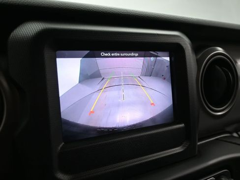 Used 2023 Jeep Wrangler Willys image 14