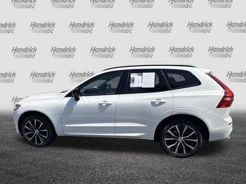 Certified 2024 Volvo XC60 B5 Plus AWD/4WD image 7