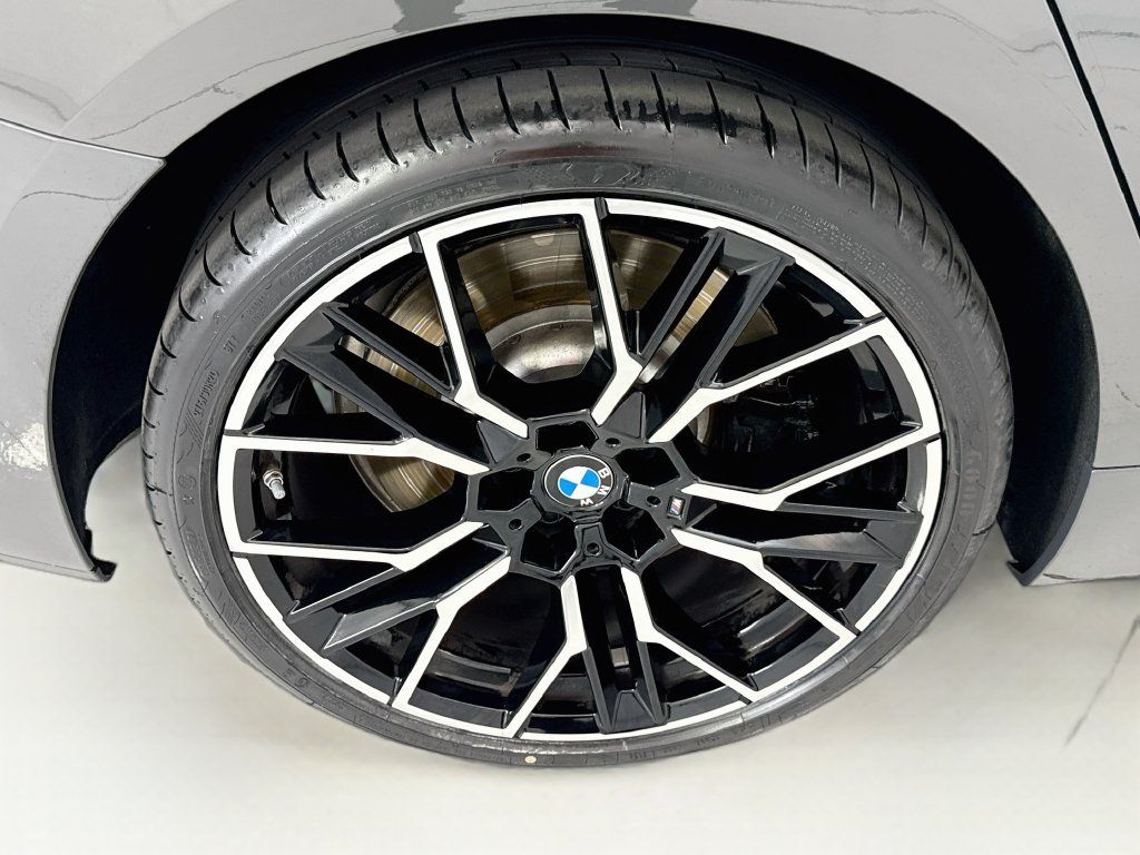 Certified 2026 BMW 840i xDrive AWD/4WD image 32