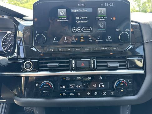 Used 2023 Nissan Pathfinder SL w/ Lighting Package (N92) AWD/4WD image 30
