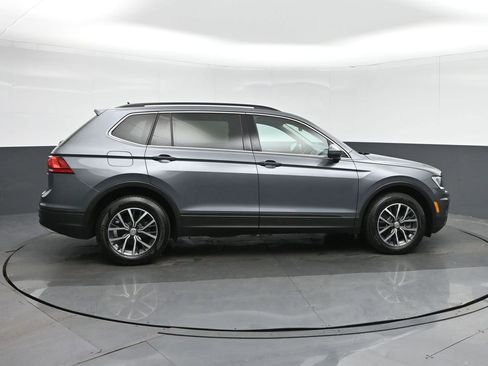 Used 2019 Volkswagen Tiguan SE image 8