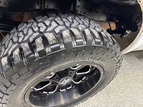Used 2015 Ford F250 XLT w/ FX4 Off-Road Package AWD/4WD image 72
