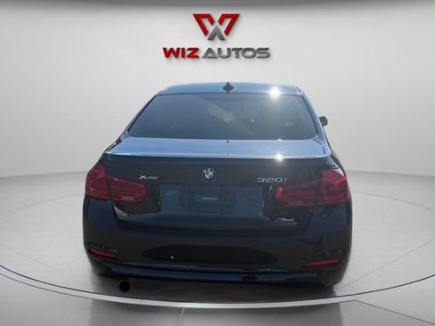 Used 2017 BMW 320i xDrive Sedan image 8