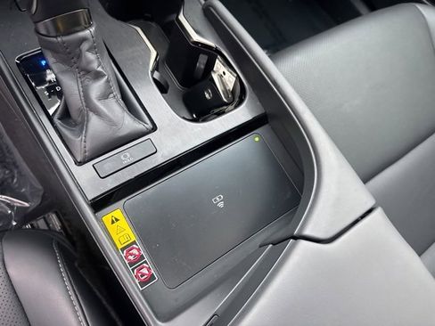 Certified 2024 Lexus ES 350 w/ Premium Package image 26