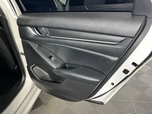Used 2021 Honda Accord LX image 28