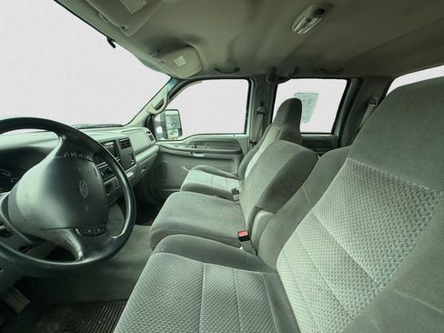 Used 2002 Ford F350 XLT image 8