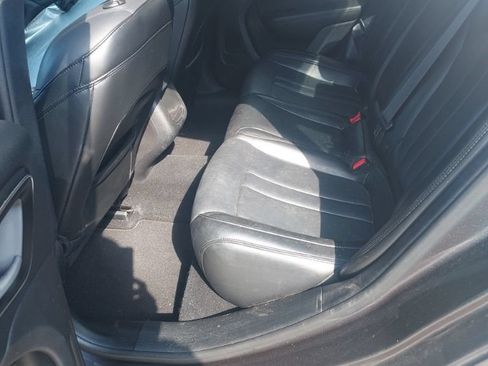 Used 2017 Chrysler 200 Limited Platinum FWD image 8