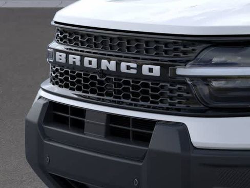 New 2026 Ford Bronco Sport Outer Banks w/ Outer Banks Tech Package+ AWD/4WD image 17