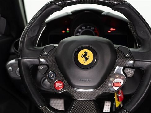 Used 2014 Ferrari F12 Berlinetta RWD image 92