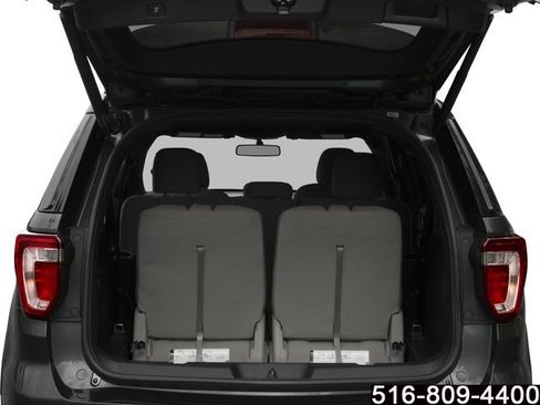 Used 2017 Ford Explorer XLT w/ Equipment Group 202A AWD/4WD image 13