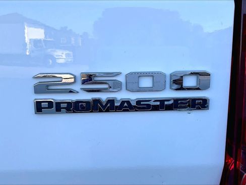 Used 2023 RAM ProMaster 2500 w/ Convenience Group image 10