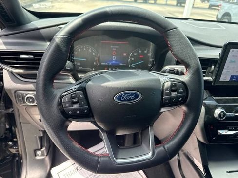 Used 2024 Ford Explorer ST-Line w/ Class IV Trailer Tow Package AWD/4WD image 19