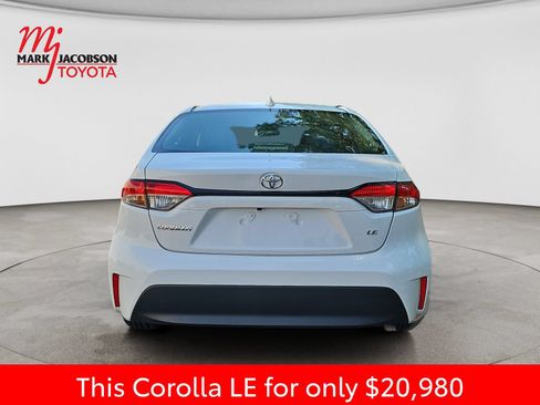 Used 2024 Toyota Corolla LE FWD image 11