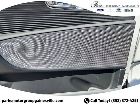 New 2025 Hyundai Ioniq 6 SEL image 17