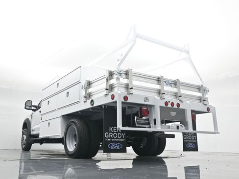 New 2025 Ford F450 XL w/ XL Chrome Package image 54