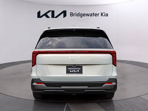 Certified 2025 Kia Carnival SX Prestige FWD image 5