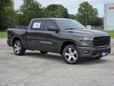 New 2026 RAM 1500 Express RWD image 7