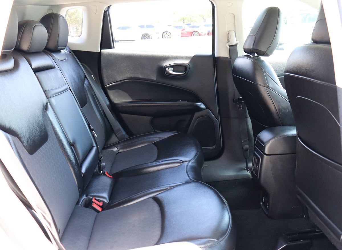 Used 2020 Jeep Compass Latitude FWD image 27