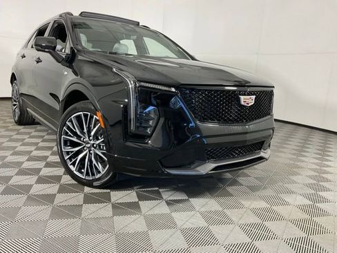 Used 2025 Cadillac XT4 Sport image 40