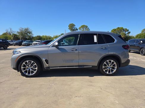 Used 2024 BMW X5 xDrive40i image 2