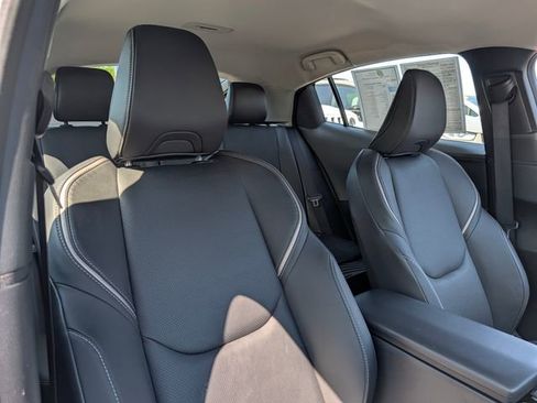 Used 2024 Toyota Prius XLE AWD/4WD image 14