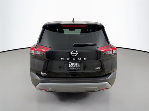 Used 2023 Nissan Rogue S image 12