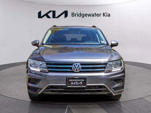 Used 2019 Volkswagen Tiguan SE w/ Panoramic Sunroof Package image 3