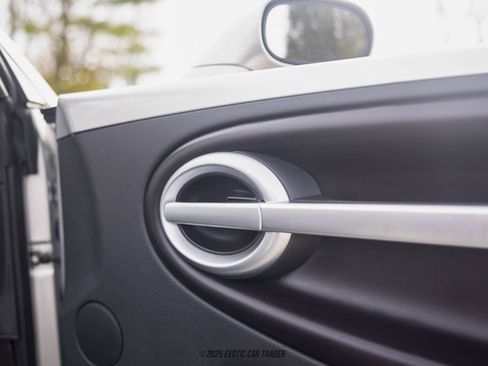 Used 2005 Chevrolet SSR w/ Preferred Equipment Group image 52