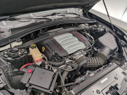 Used 2019 Chevrolet Camaro SS w/ LPO, Ground Effects Package RWD image 15