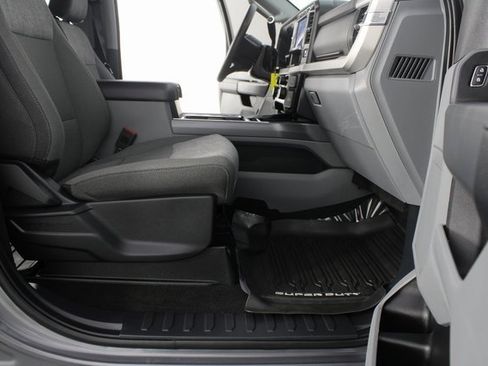 Used 2024 Ford F350 XLT w/ Camper Package image 19