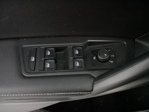 Certified 2022 Volkswagen Tiguan S w/ Driver Assistance Package image 19