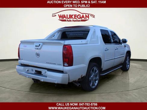 Used 2008 Cadillac Escalade EXT AWD/4WD image 3