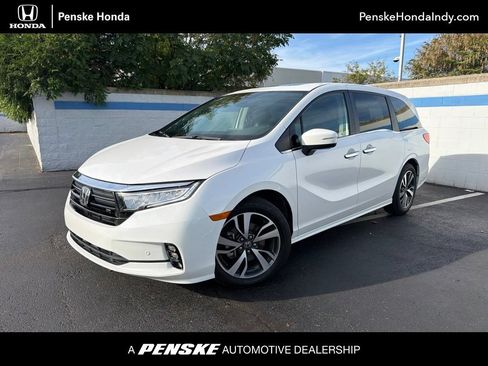 Used 2024 Honda Odyssey Touring image 1