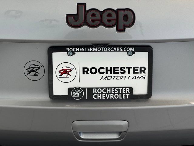 Used 2020 Jeep Grand Cherokee Trailhawk w/ Trailhawk Luxury Group AWD/4WD image 50