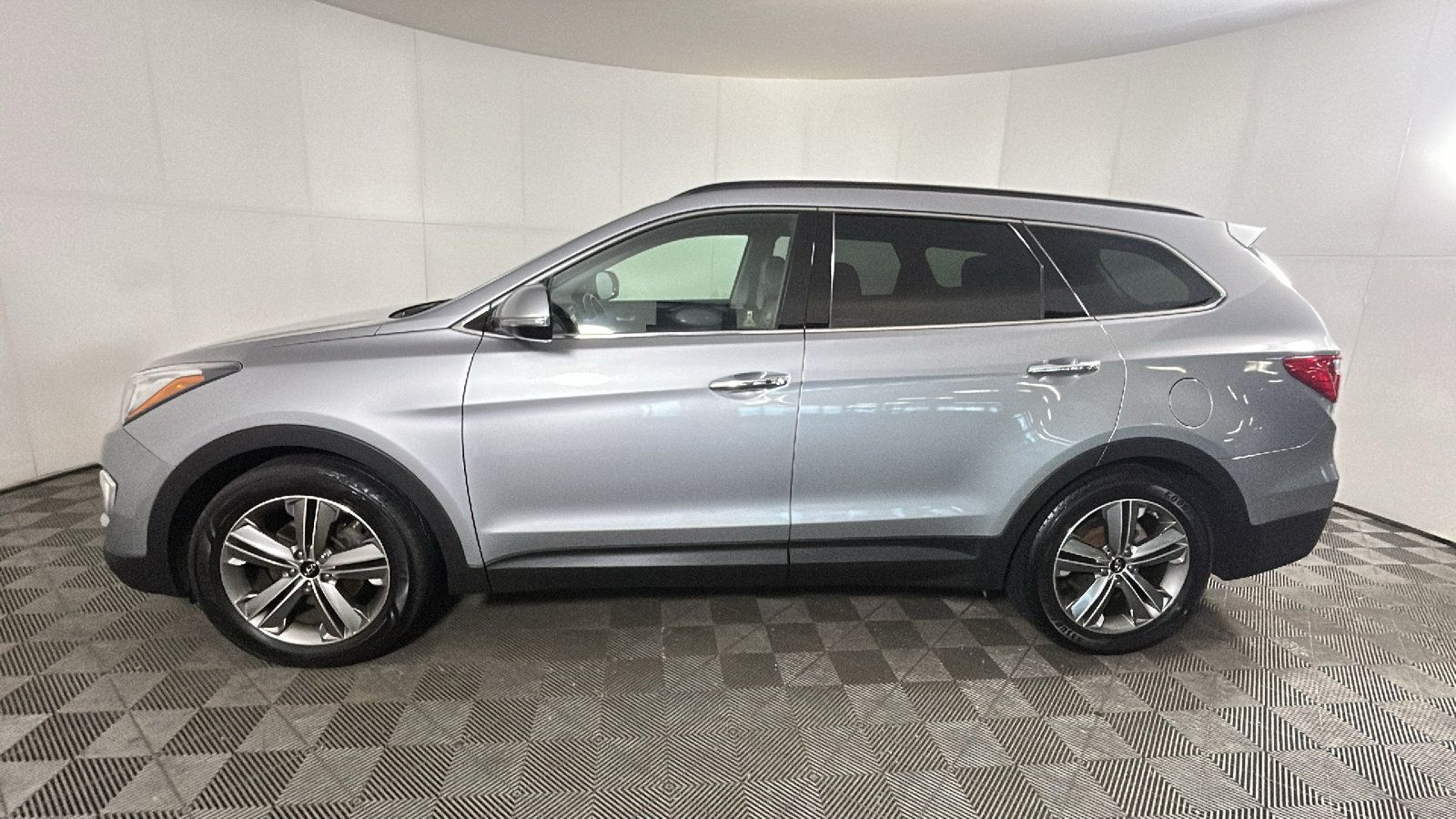 Used 2014 Hyundai Santa Fe Limited FWD image 7