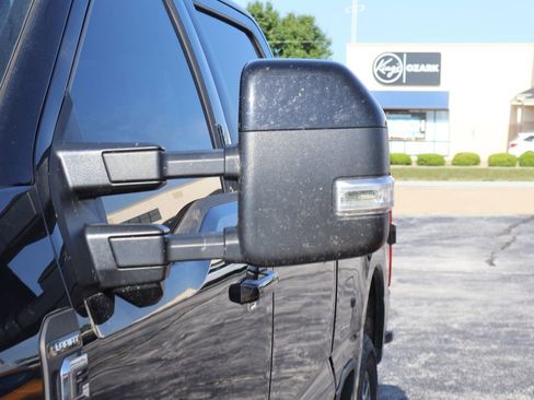 Used 2024 Ford F250 Lariat w/ Lariat Ultimate Package AWD/4WD image 3