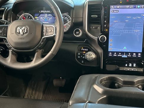 Used 2025 RAM 1500 Laramie AWD/4WD image 16