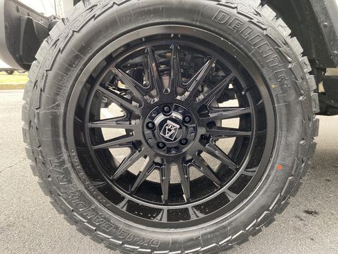 Used 2021 Jeep Wrangler Unlimited Sahara image 40