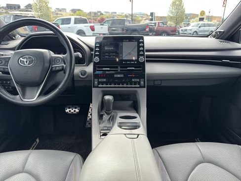 Used 2019 Toyota Avalon Touring w/ Advanced Safety Package FWD image 9