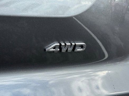 New 2025 Nissan Pathfinder SV image 19