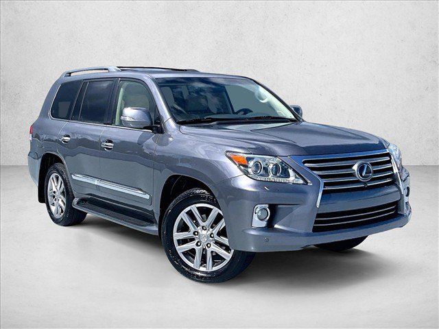Used 2013 Lexus LX 570 4WD w/ Luxury Pkg w/Pre-crash image 11